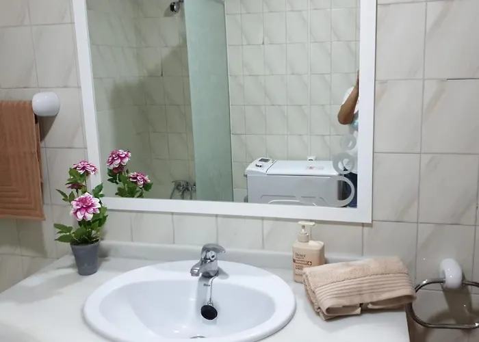 Familiarronda4 アパート *